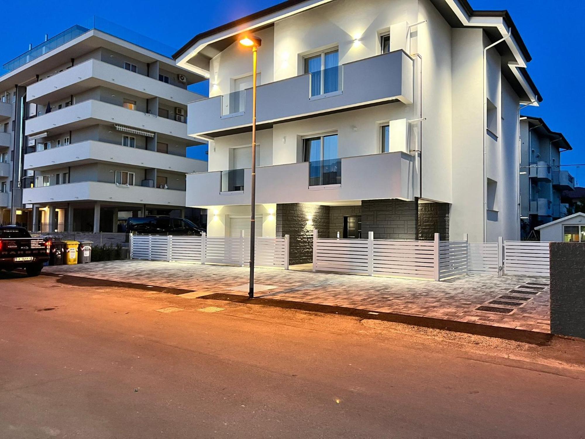 Villa Borghesi Suites Fronte Mare リミニ エクステリア 写真
