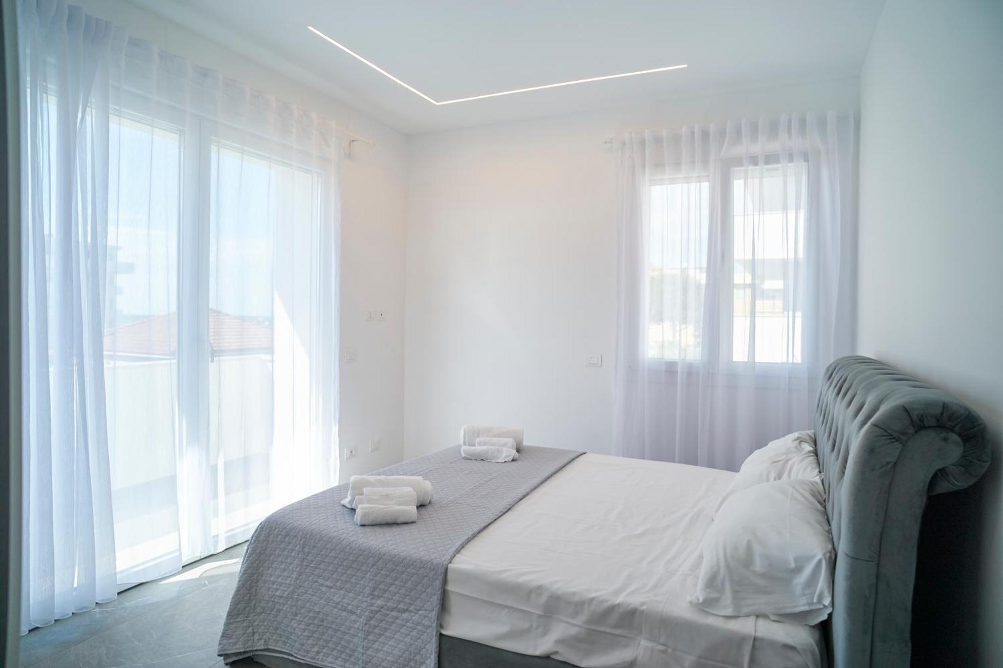 Villa Borghesi Suites Fronte Mare リミニ エクステリア 写真
