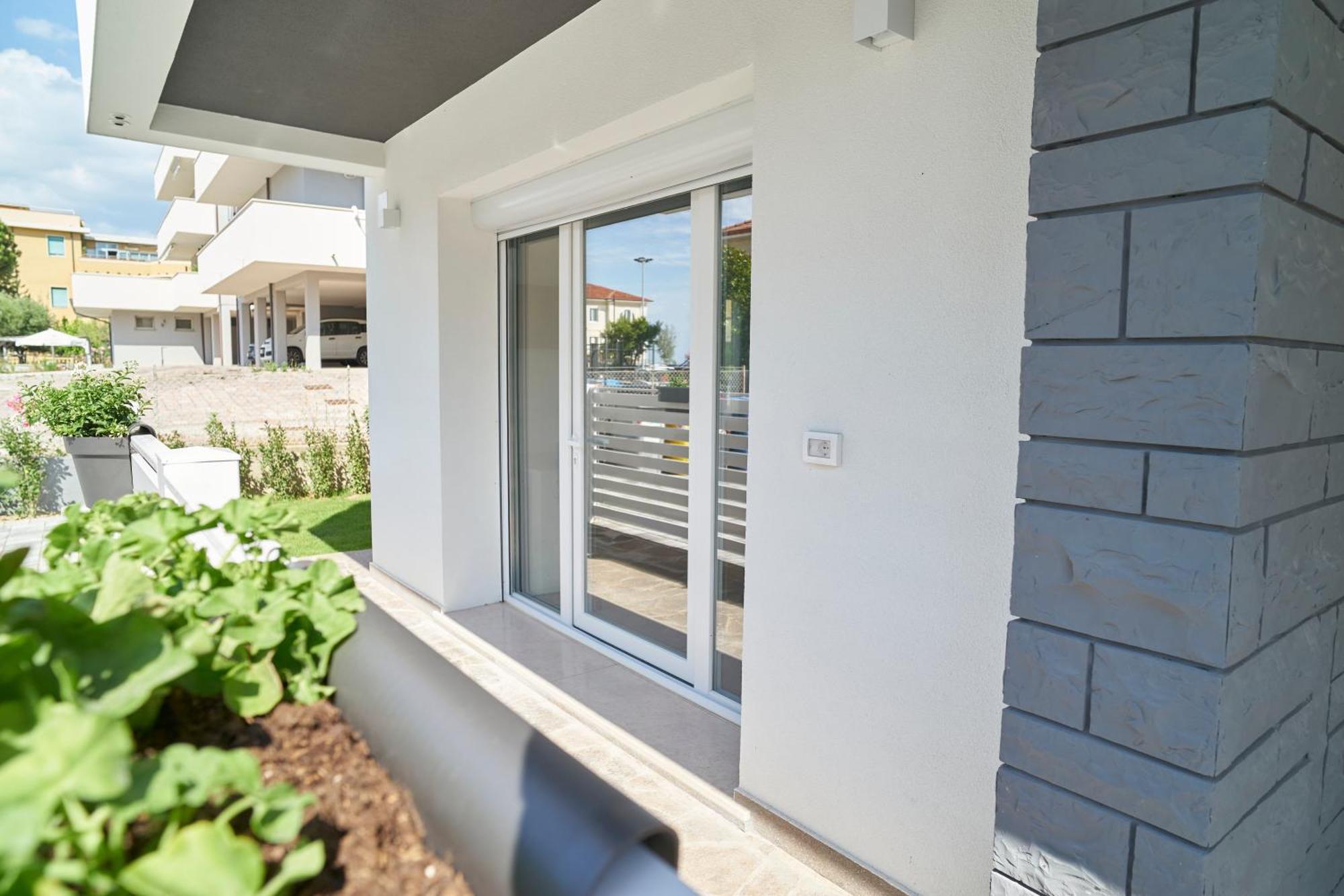 Villa Borghesi Suites Fronte Mare リミニ エクステリア 写真